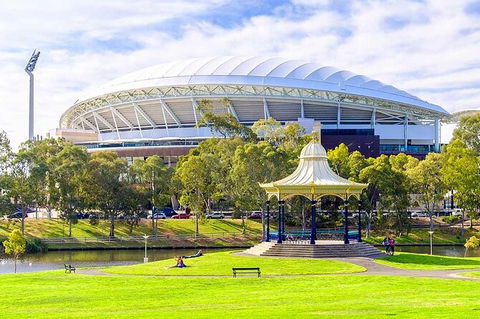 Adelaide Airport Transfers : Adelaide City To Airport ADL In Luxury Car - Accommodation Broome 8