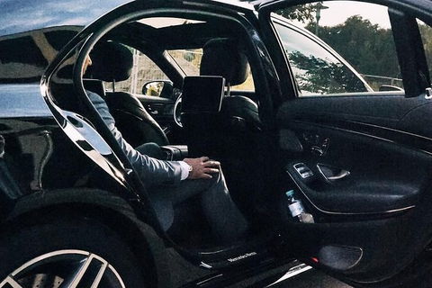 Departure Private Transfers: Adelaide To Adelaide Airport ADL In Business Car - Accommodation Broome 4