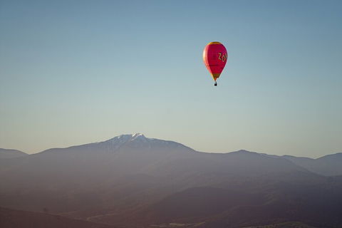 Private Sunrise Balloon Flight Over Mansfield - Accommodation Broome 3