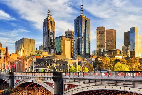 Arrival Private Transfers: Melbourne Airport MEL To Melbourne In Luxury Van - Accommodation Broome 2