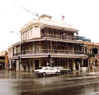 Botanic Bar - Accommodation Broome
