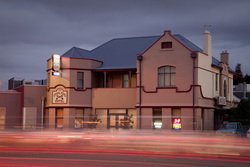 Cross Keys Hotel - Accommodation Broome 0