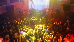 Q Bar - Accommodation Broome 2
