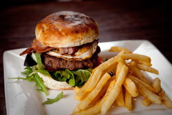 Cross Keys Hotel - Accommodation Broome 3