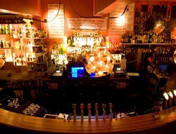 Crown And Sceptre Hotel - Accommodation Broome 1