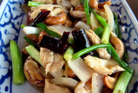 Gold Leaf Thai - Accommodation Broome 3