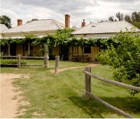 The Blue Duck Inn Hotel - Accommodation Broome 0