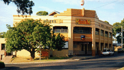Royal Hotel Drouin - Accommodation Broome