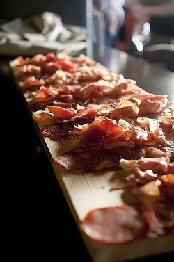 Pata Negra - Accommodation Broome 1