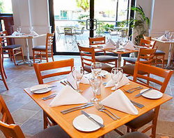 Chifley Albury - Accommodation Broome 2