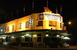 Buena Vista Hotel - Accommodation Broome 0