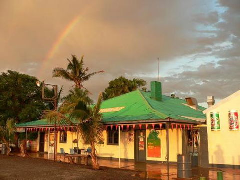 Devils Marbles Hotel–Wauchope - Accommodation Broome 2