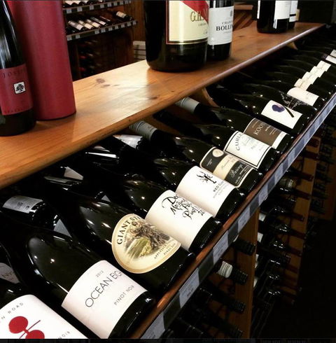 Golden Treasures Seafood Restaurant - Accommodation Broome 2