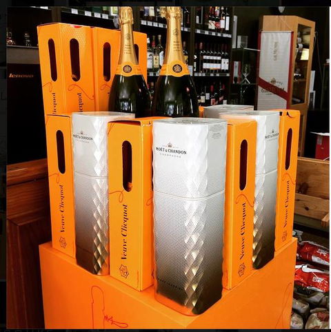 Golden Treasures Seafood Restaurant - Accommodation Broome 3