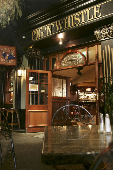 Pig N Whistle British Pub Indooroopilly - Accommodation Broome 3