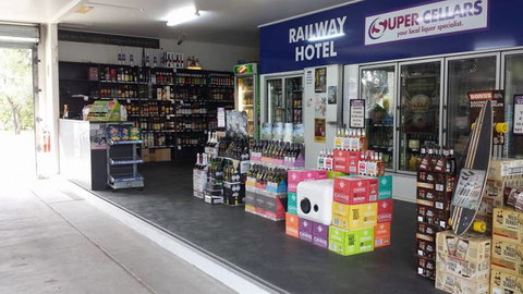 Railway Hotel Bundaberg - Accommodation Broome 1