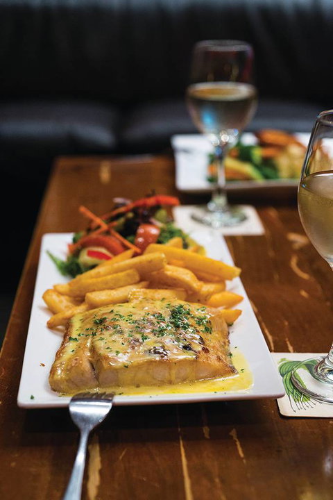 Dolly’s Bar & The Hibiscus Tavern - Accommodation Broome 0