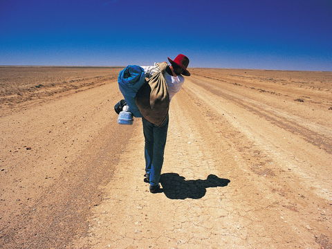 A Portrait Of Australia: Stories Through The Lens Of Australian Geographic - Accommodation Broome 0