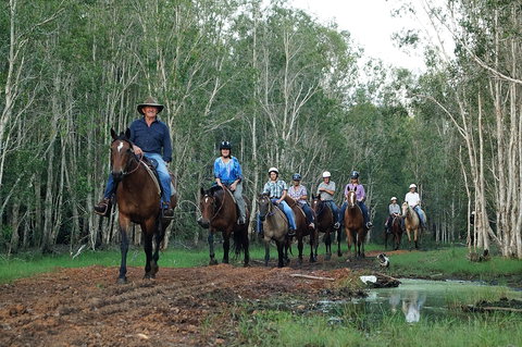 Night Horse Ride And Dinner - Accommodation Broome 0