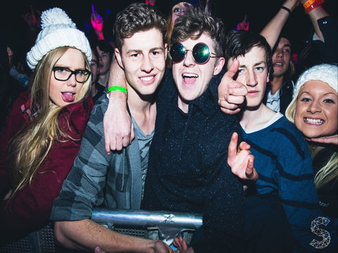 Snowtunes Music Festival - Accommodation Broome 1