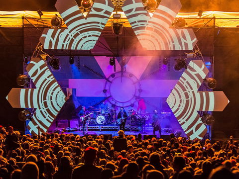 Snowtunes Music Festival - Accommodation Broome 2