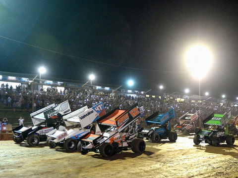 Valvoline Raceway's Opening Night - Accommodation Broome 1