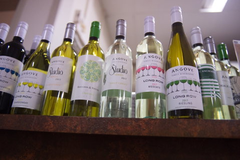 Beer And Wine O'Clock At Club Boutique Hotel Cunnamulla - Accommodation Broome 1