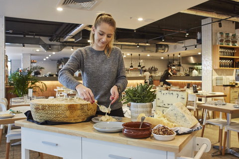 Flaming Cheese Wheel And Wine Experience: Brisbane - Accommodation Broome 0