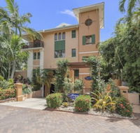 Martinique on Macrossan