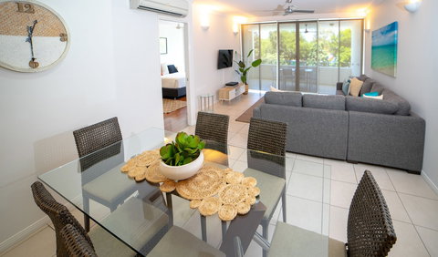 Waters Edge Apartments Cairns - Accommodation Broome 1