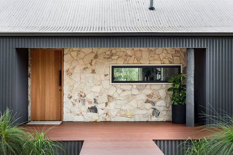 Cedars Mount View - Accommodation Broome 1