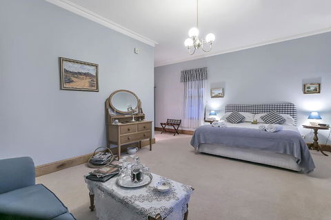 Abbotsford Country House - Accommodation Broome 6