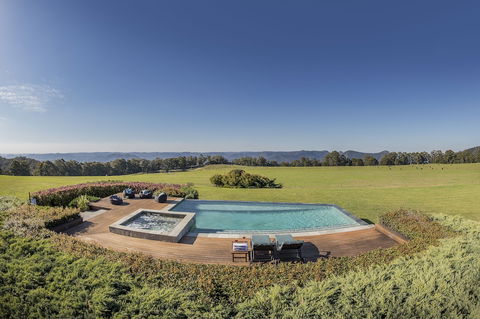 Spicers Peak Lodge - Accommodation Broome 1