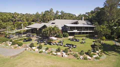 BreakFree Aanuka Beach Resort - Accommodation Broome 0
