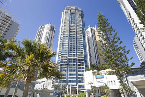 Mantra Towers Of Chevron - Accommodation Broome 0