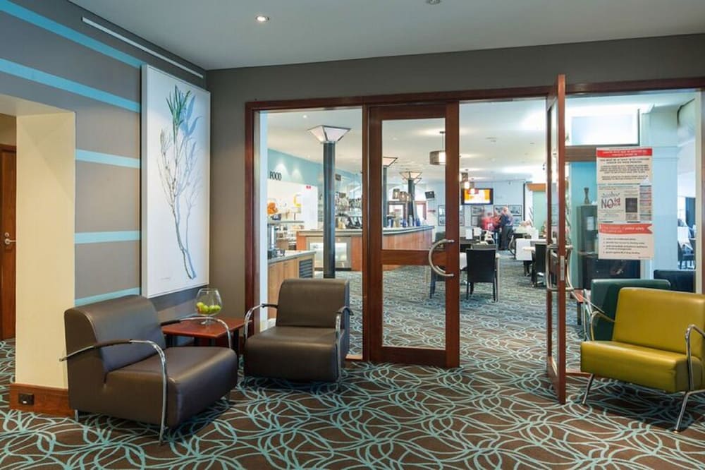 Macgillivray SA Accommodation Broome