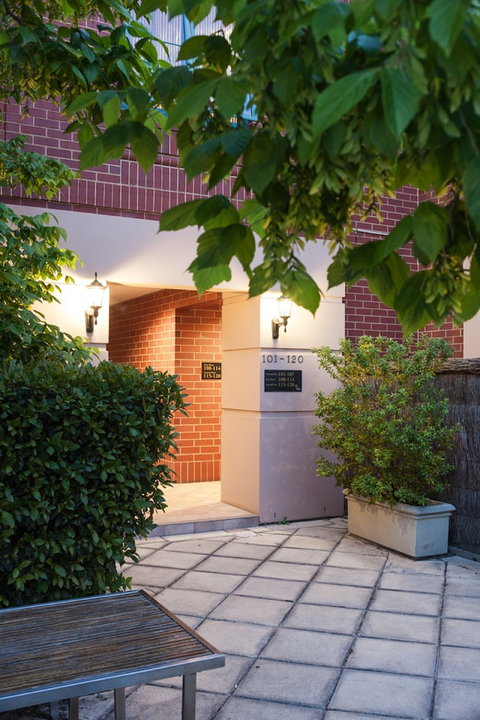 Majestic Tynte Street Apartments - Accommodation Broome 0