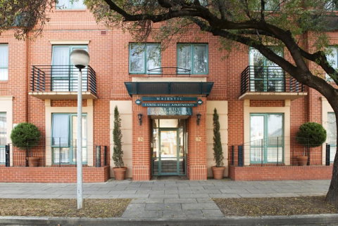 Majestic Tynte Street Apartments - Accommodation Broome 1