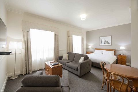 Majestic Tynte Street Apartments - Accommodation Broome 4