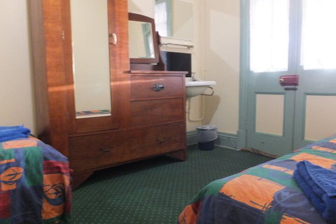 Criterion Hotel Warwick - Accommodation Broome 4