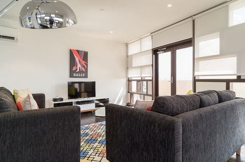 AKOM Prahran - Accommodation Broome 1