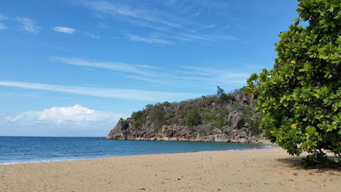 Shambhala Retreat Magnetic Island Cottages - Accommodation Broome 3