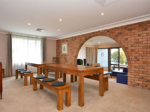The House On The Lake At Fishing Point Lake Macquarie Honestly Put The Line In & Catch Fish - Accommodation Broome 5