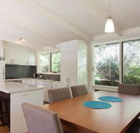 Maryrose Beautiful close walk to the beach - Accommodation Broome