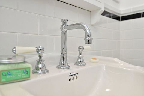 Margarets Hamptons Cottage - Accommodation Broome 3
