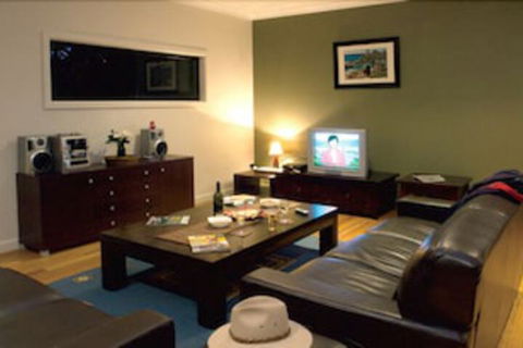 Plomer Beach House - Accommodation Broome 0