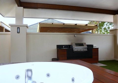 Private Sea Temple Penthouse 422.423 - Accommodation Broome 2