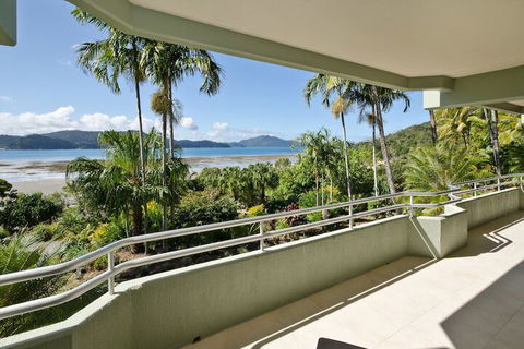 Beach Front Lagoon Lodge Apartments - Accommodation Broome 1