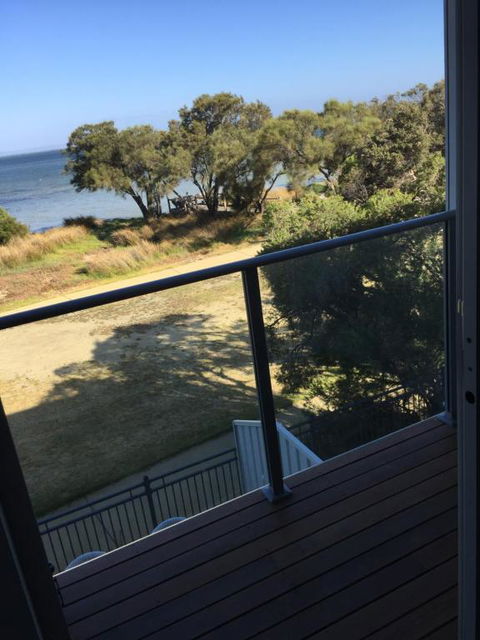 Falcon Bay 4x4 Townhouse - Accommodation Broome 3