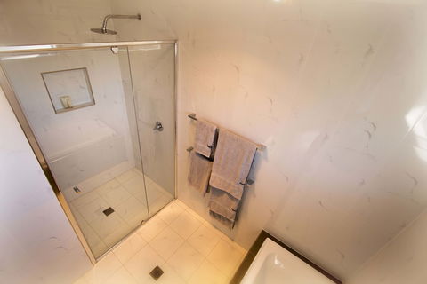 The Races Swanport - Accommodation Broome 5